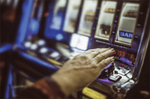 Greens call for pokies transparency